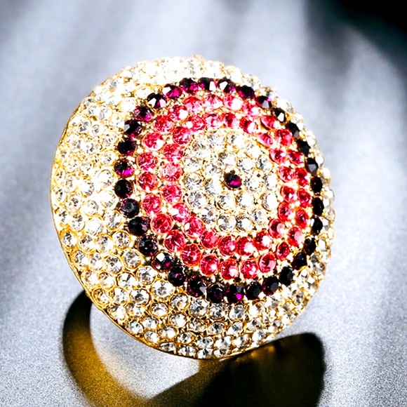 Large pave rhinestone adjustable cocktail ring - Picture 2 of 7